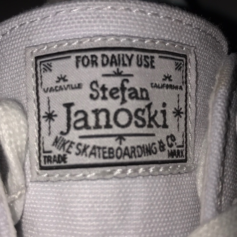 Shoes - Picture 3 of 5